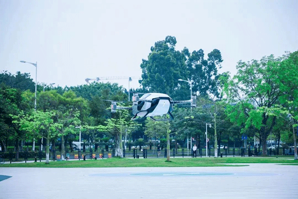 1713858380120089.gif 202404低空飞行41.gif